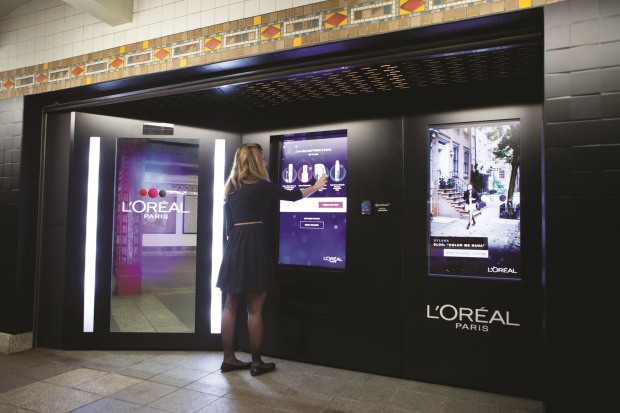 Le dispositif L'Oréal Paris Intelligent Color Experience